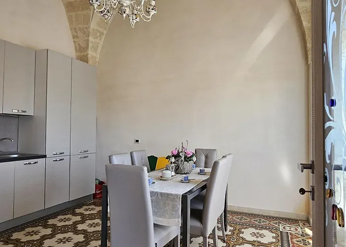 Insalento San Pancrazio アパート *